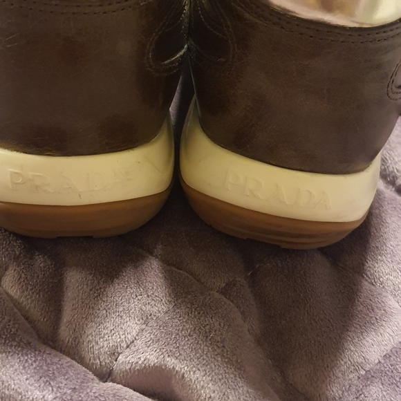 Prada shoes - Picture 3 of 8